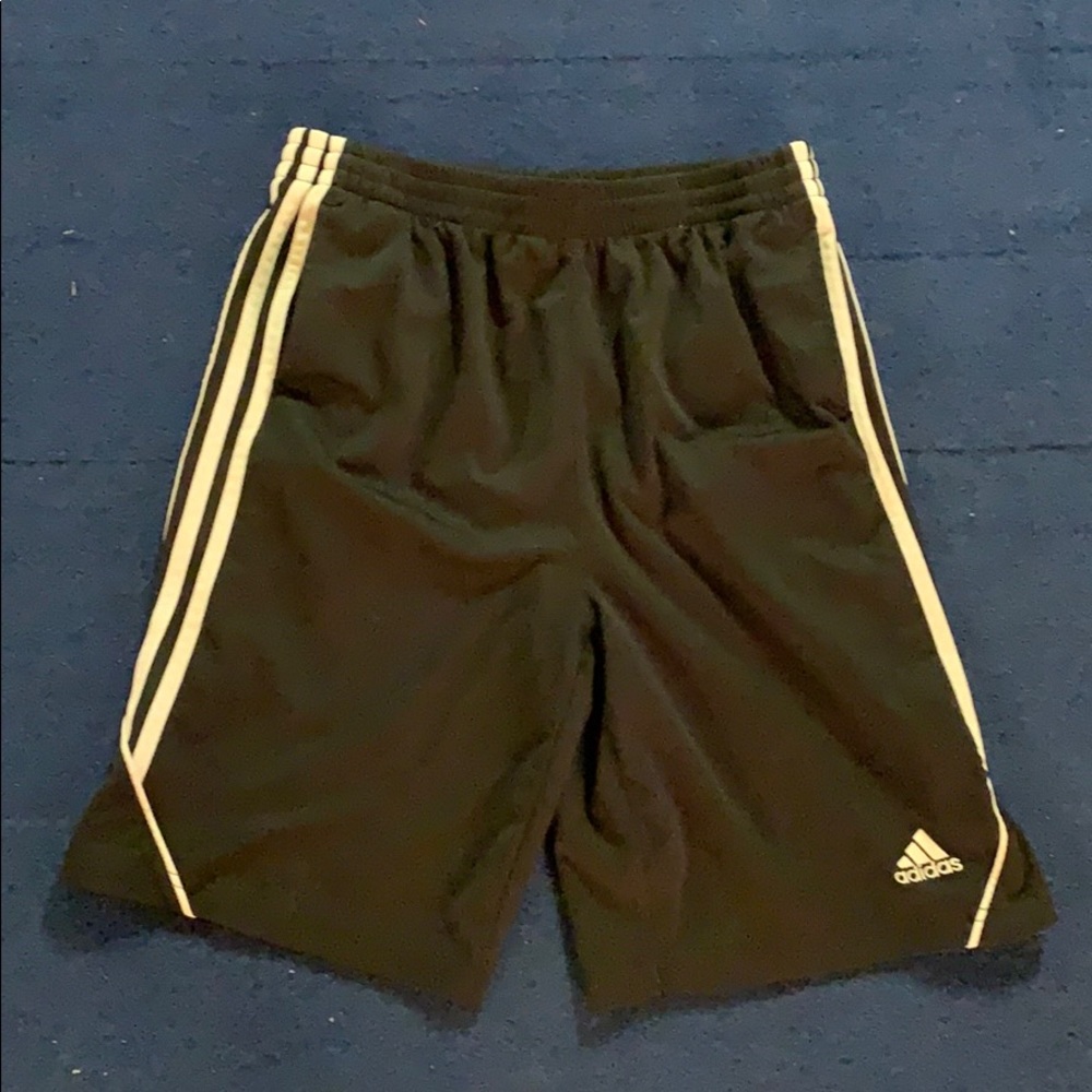 Adidas athletic short